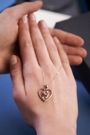Bebek Arabası ve Kalp Motifli 14K Rose Altın Kaplama 45 cm Zincirli Kadın Gümüş Kolye